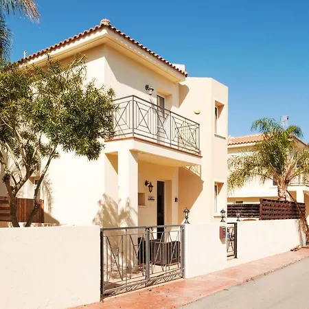 Villa Crystal Blue In A Perfect Location *